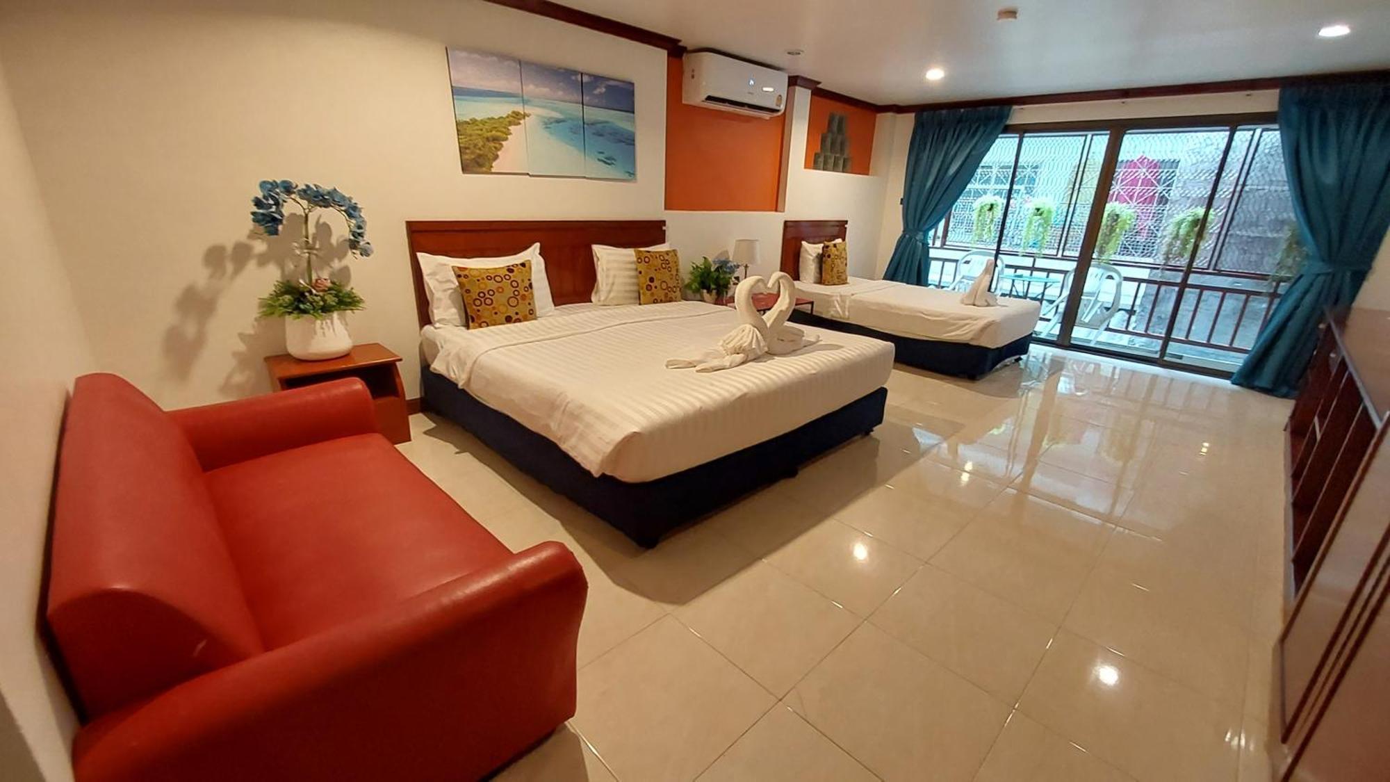 Benetti House Hostel Patong Exterior photo